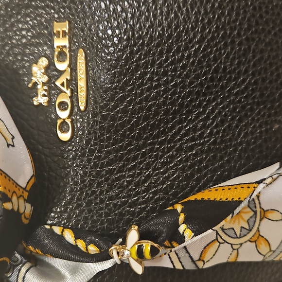 Coach Elly Refined Pebbled Leather Bag. EUC - Picture 2 of 12